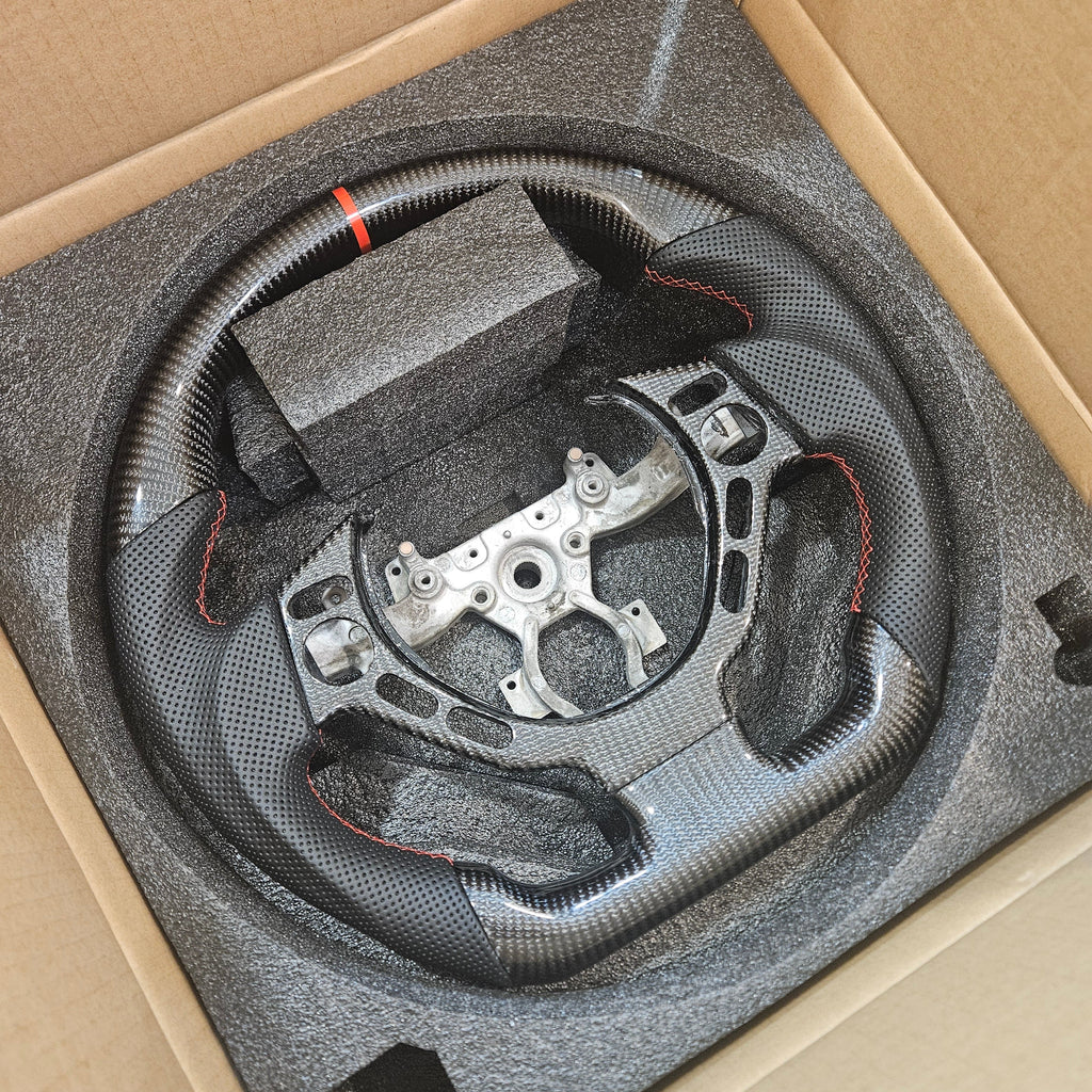 BRAND NEW 2009-2016 Nissan R35 GTR W/Trim Real Carbon Fiber Steering Wheel