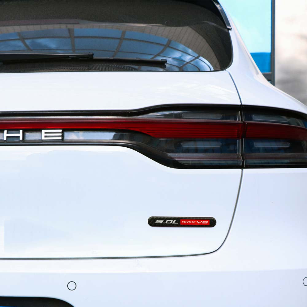 Brand New 1PCS 5.0L COYOTE V8 Real Carbon Fiber Black Car Trunk Side Fenders Door Badge Scratch Guard Sticker