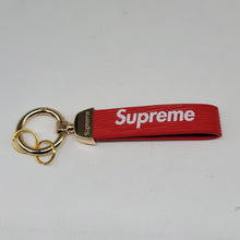 Load image into Gallery viewer, BRAND NEW SUPREME RED PENDANT WITH CALF LEATHER KEYCHAIN KEY RING TAG